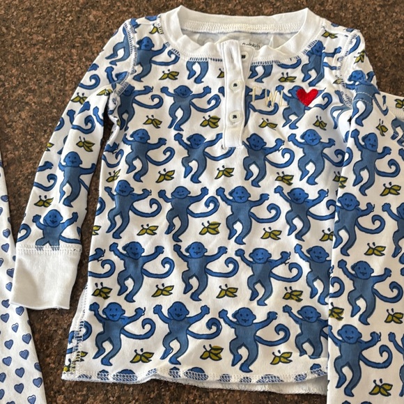 Roller Rabbit (2) SETS W/ INITIALS Blue White Monkey/Heart set Pajama Set-12/18 - Picture 8 of 14